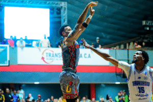 Edwin-Mijares-Gaiteros-del-Zulia-9-7-1536x1024