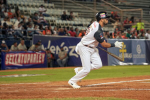 Castellano_Angelo_02_Abrir