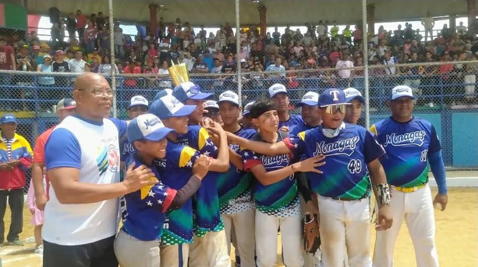 monagas-subcampeon-de-la-vii-copa-de-oro-de-beisbol-pre-junior-laverdaddemonagas.com-whatsapp-image-2022-04-10-at-4.09.33-pm